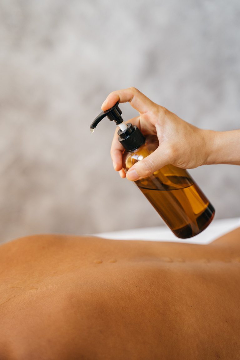 massage du corps personnalisé avec une huile 100% naturelle